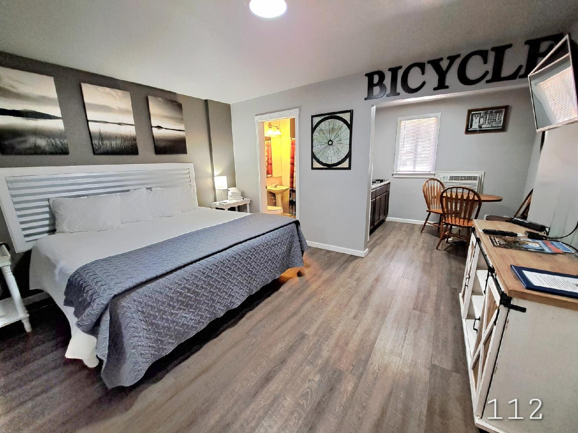 Buffalo Lodge Bicycle Resort - Amazing Access To Local Trails & The Garden Colorado Springs Room photo