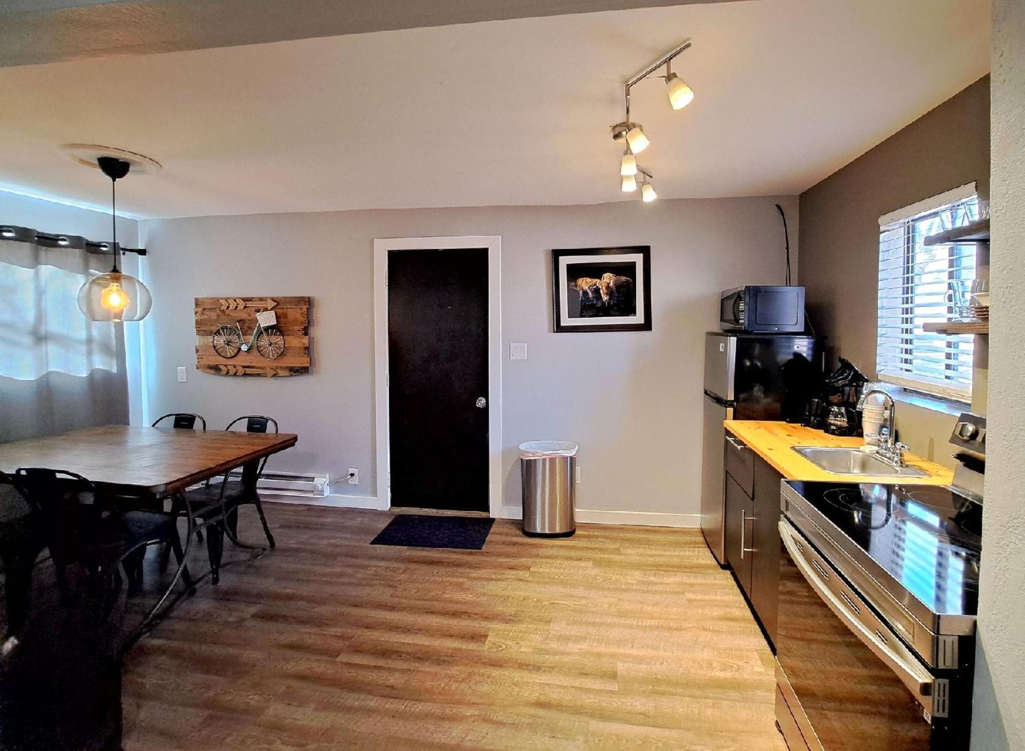 Buffalo Lodge Bicycle Resort - Amazing Access To Local Trails & The Garden Colorado Springs Room photo