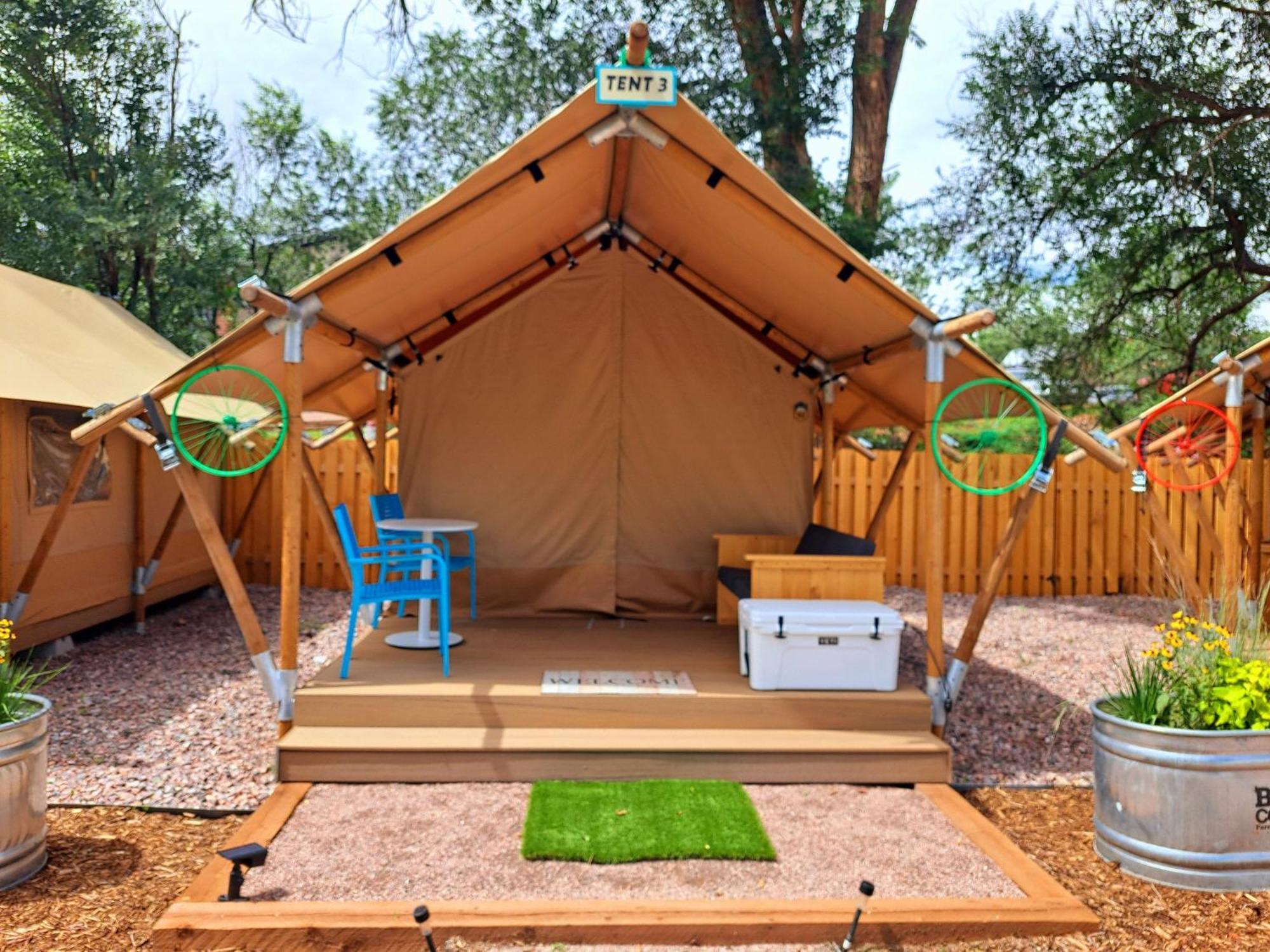 Buffalo Lodge Bicycle Resort - Amazing Access To Local Trails & The Garden Colorado Springs Room photo